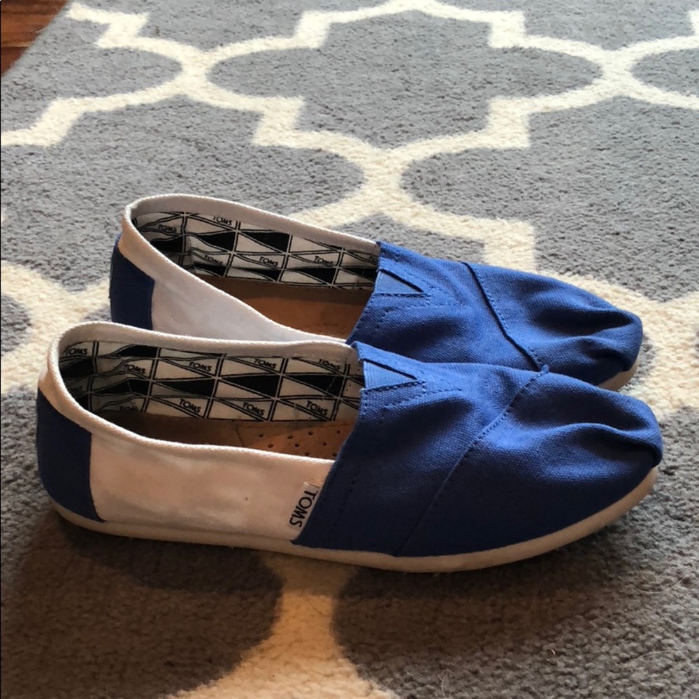 TOMS💙 - Picture 2 of 7